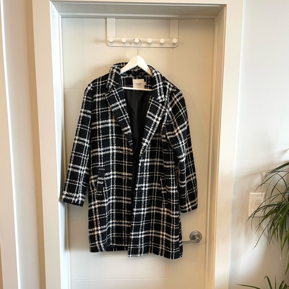 Trench Coat - Picture 1 of 4